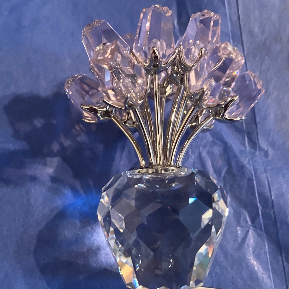 Swarovski Crystal Floral Display - Silver and Pink - Picture 6 of 9